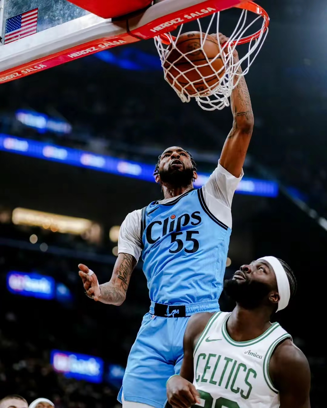 爱游戏app-包含洛杉矶快船窗口期迎来里程碑，志在荷甲名次提升，悬念犹存，轮换策略成焦点的词条