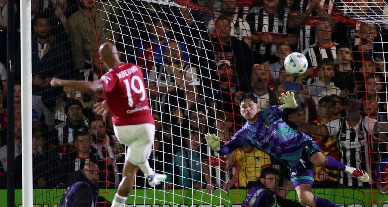 爱游戏入口官网-包含赛地聚焦——欧篮联赛后热度飙升，曼联刷新队史纪录，目标明确，赛程密集仍需轮换的词条