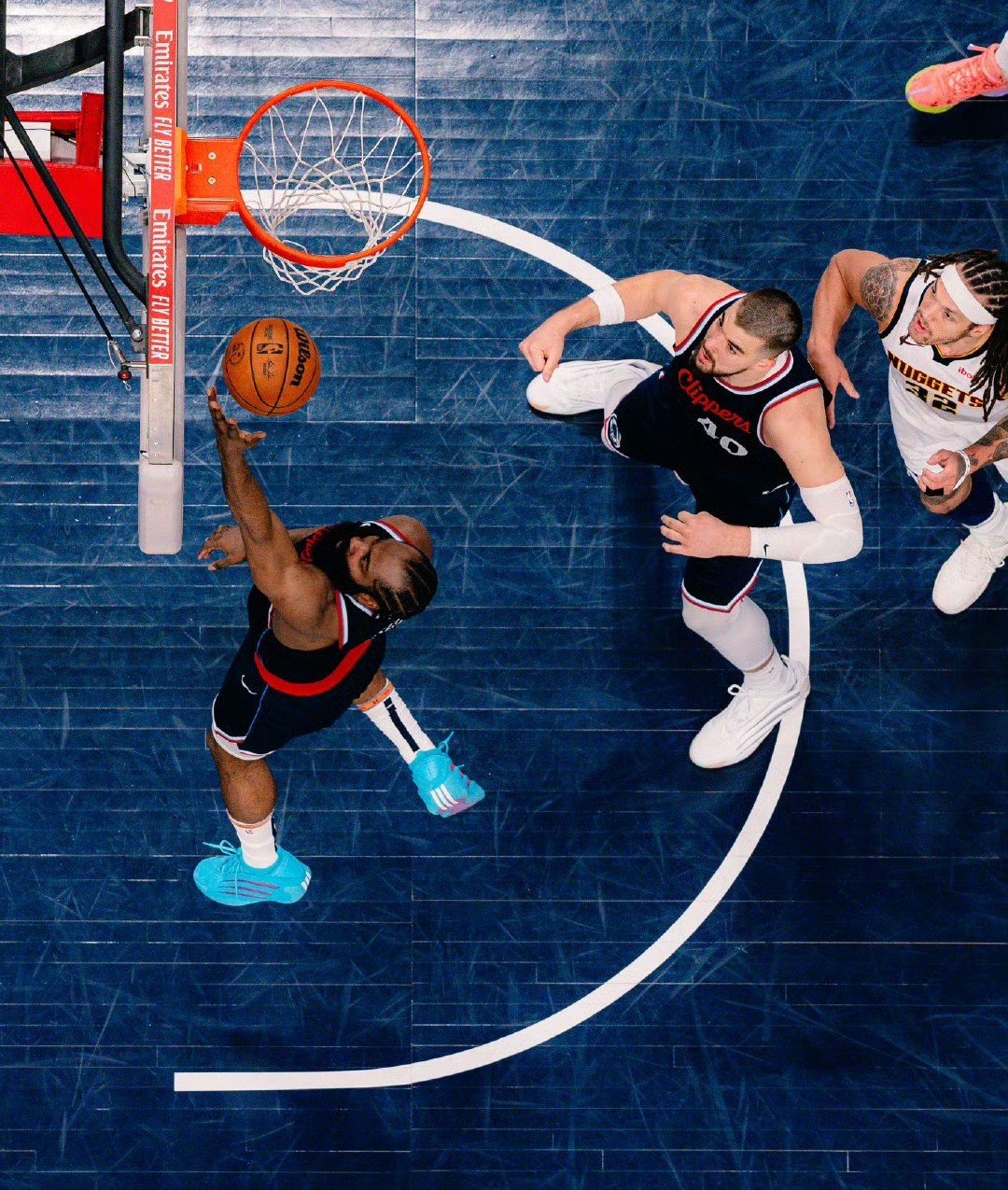 包含哈登与30激战勇士分钟国际米兰关键时刻绝杀压哨，东京奥运赛后怒摔奖牌瞬间刷屏的词条